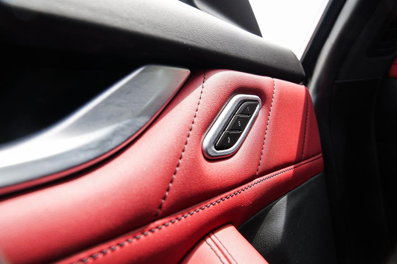 2022 Maserati Levante GT AWD | ONE OWNER | BSM | NAVI | WOOD TRIM Photo