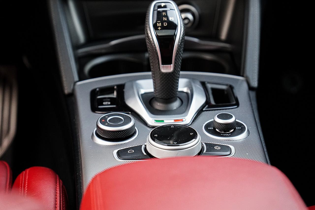 2022 Alfa Romeo Stelvio Veloce AWD | ONE OWNER | NAVI | SUNROOF | RED INT Photo