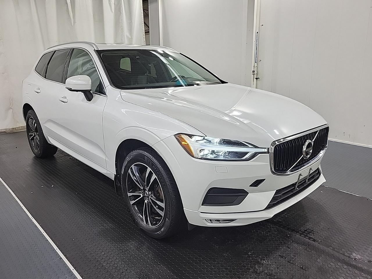 2020 Volvo XC60 Momentum T6 AWD | NO ACCIDENT|PANO | NAVI | CAM | Photo
