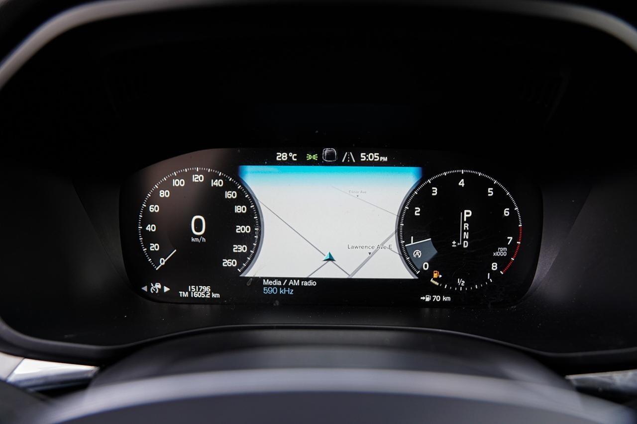 2020 Volvo XC60 Momentum T6 AWD | NO ACCIDENT|PANO | NAVI | CAM | Photo