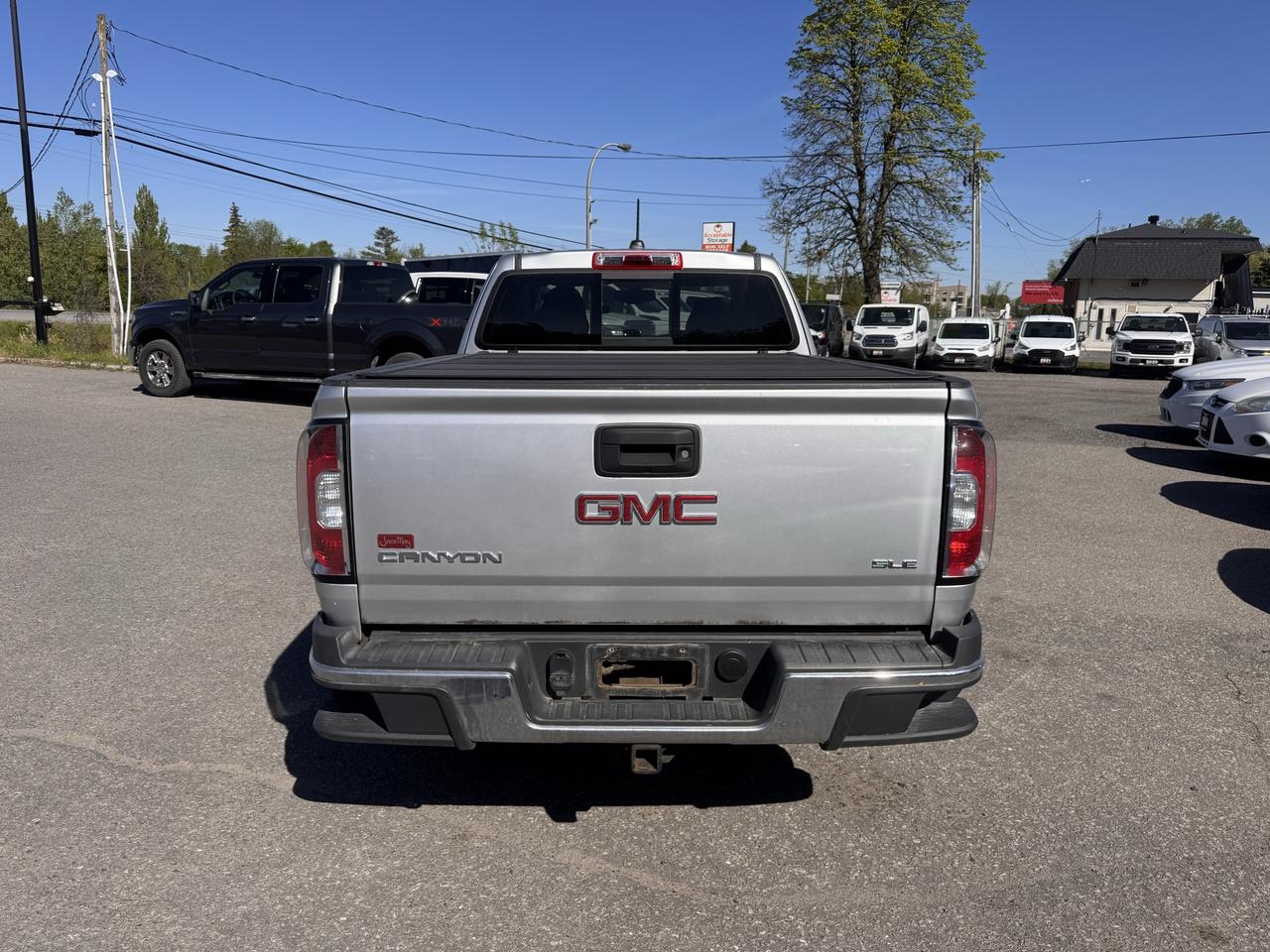 2015 GMC Canyon 2WD SLE Photo