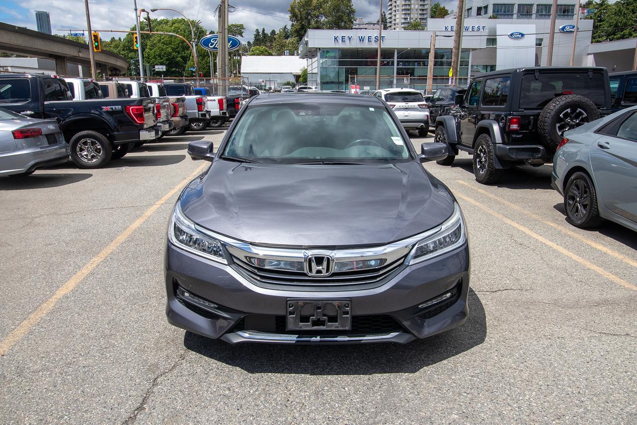 2017 Honda Accord EX Photo2