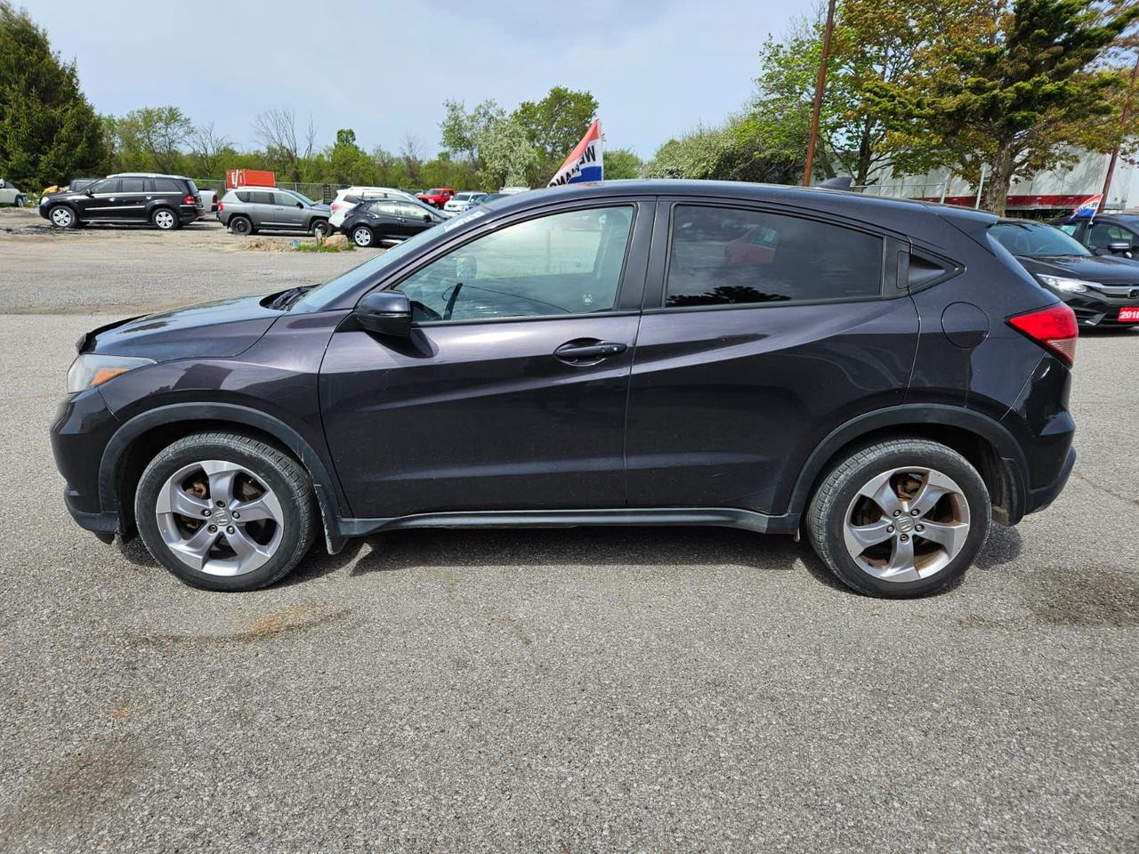 2017 Honda HR-V 4WD 4dr CVT EX Photo3