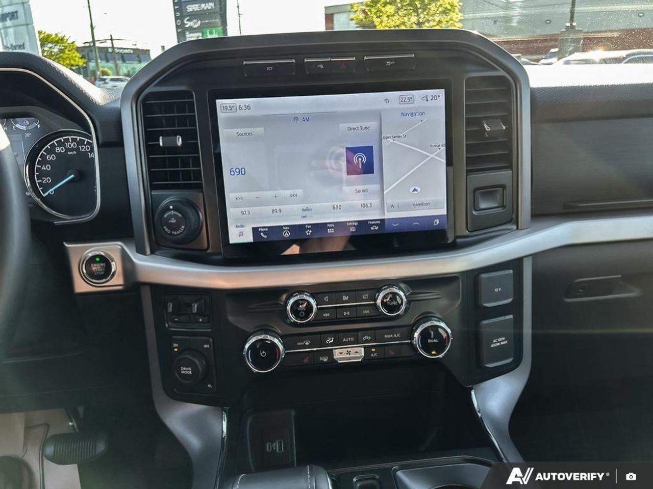 2023 Ford F-150 XLT HERITAGE EDITION | MOONROOF | 1 OWNER | NO ACCIDEN Photo