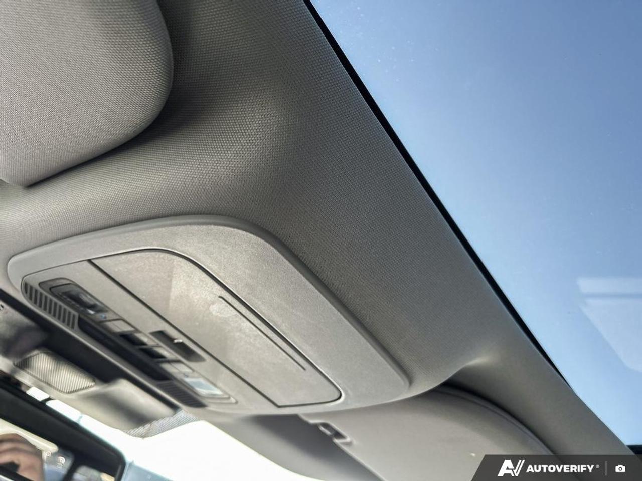 2023 Ford F-150 XLT HERITAGE EDITION | MOONROOF | 1 OWNER | NO ACCIDEN Photo