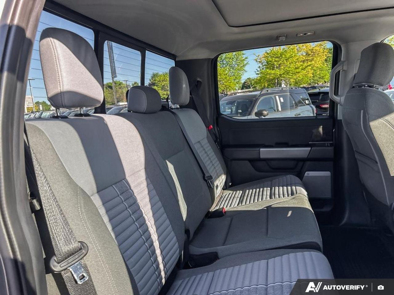 2023 Ford F-150 XLT HERITAGE EDITION | MOONROOF | 1 OWNER | NO ACCIDEN Photo