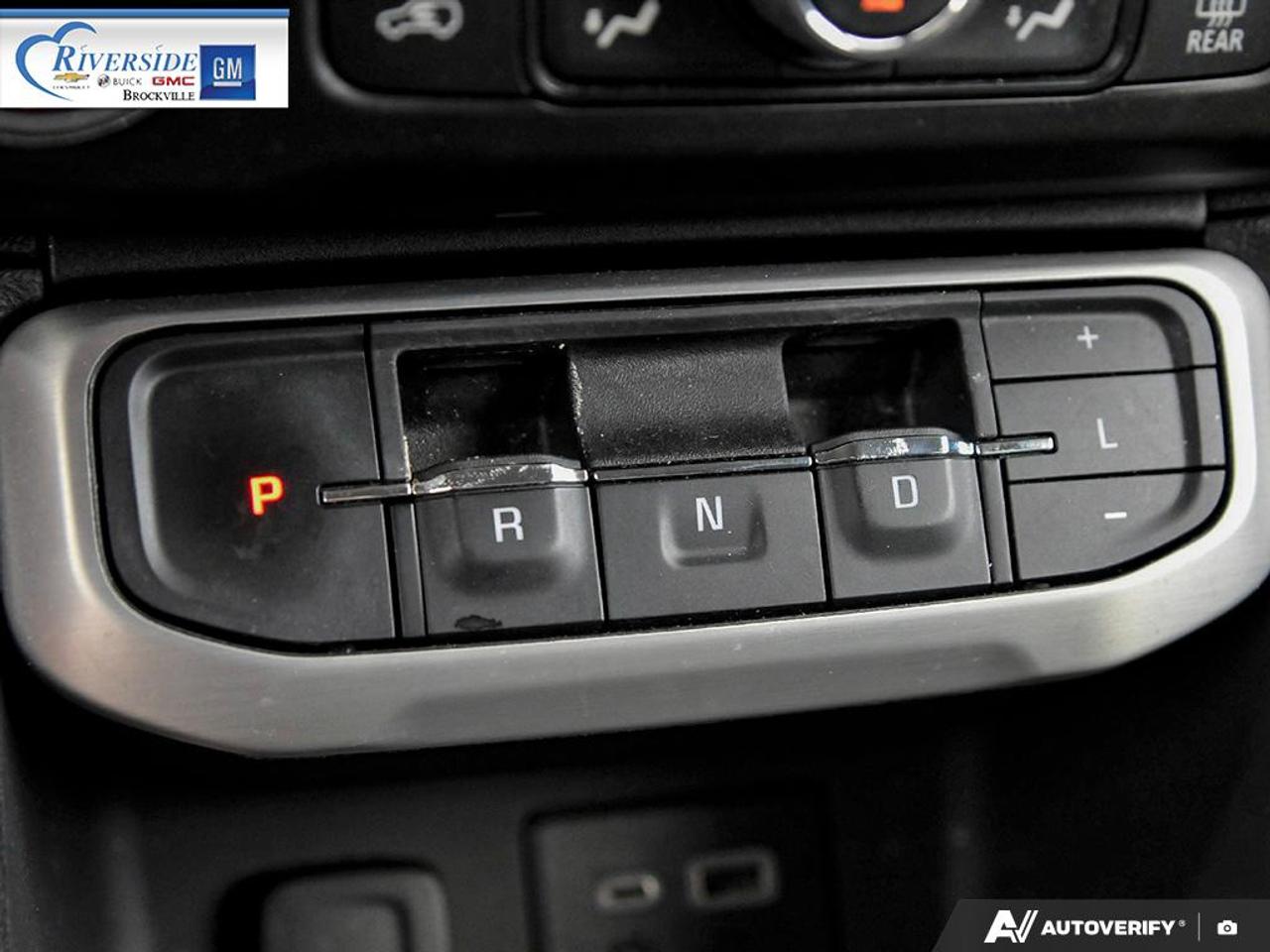 2023 GMC Acadia SLE Photo