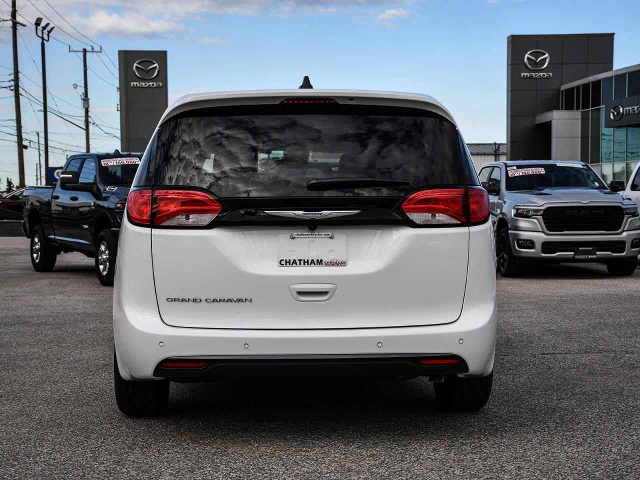 2027 Dodge Grand Caravan SXT 2WD Photo