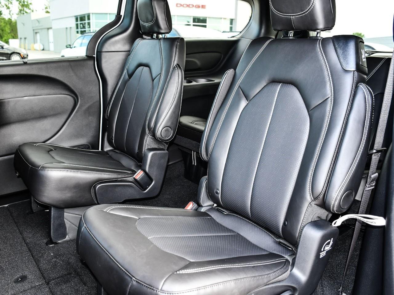 2027 Dodge Grand Caravan SXT 2WD Photo