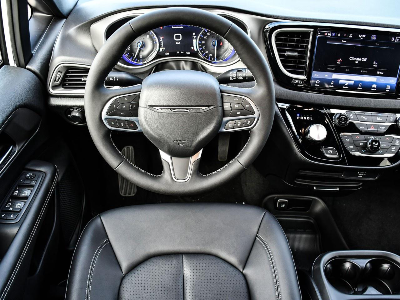 2027 Dodge Grand Caravan SXT 2WD Photo