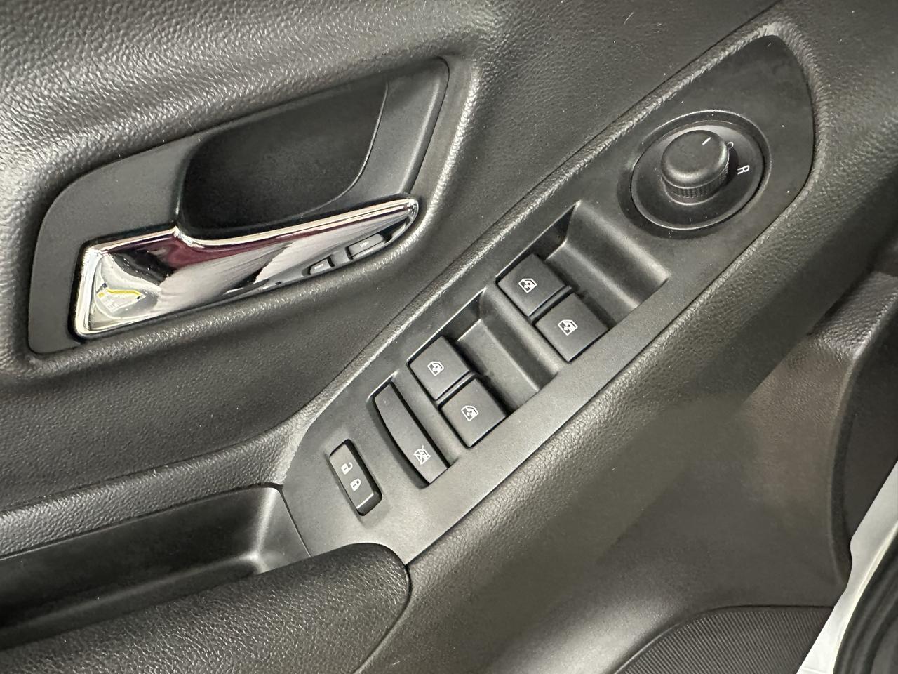 2018 Chevrolet Trax LS Photo