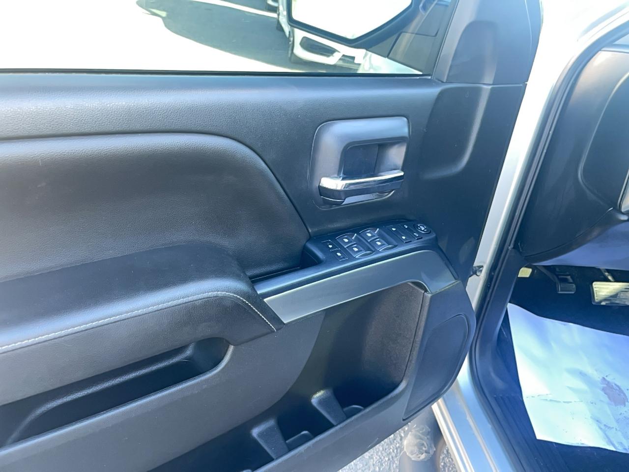 2018 Chevrolet Silverado 1500 LT Photo