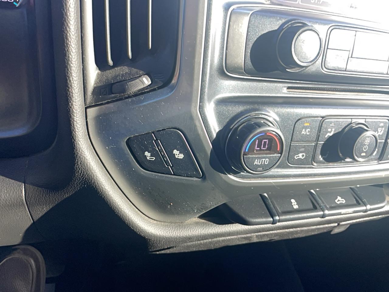 2018 Chevrolet Silverado 1500 LT Photo