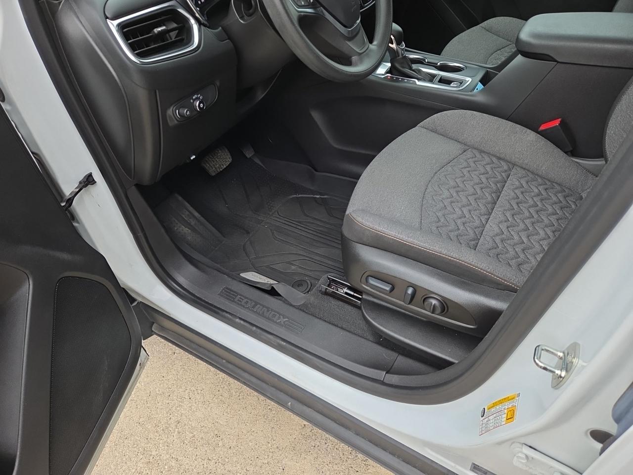 2023 Chevrolet Equinox LT Photo