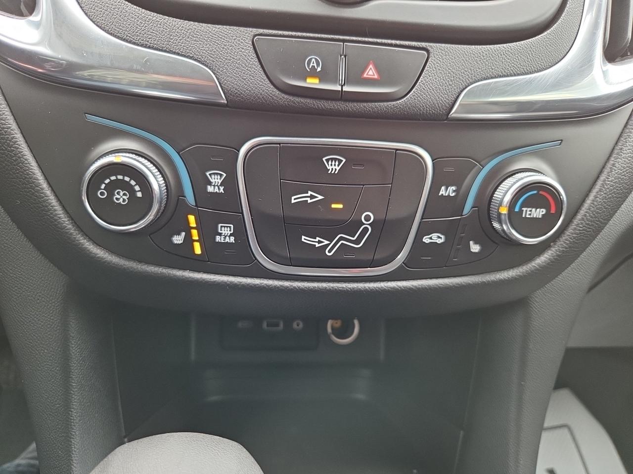 2023 Chevrolet Equinox LT Photo