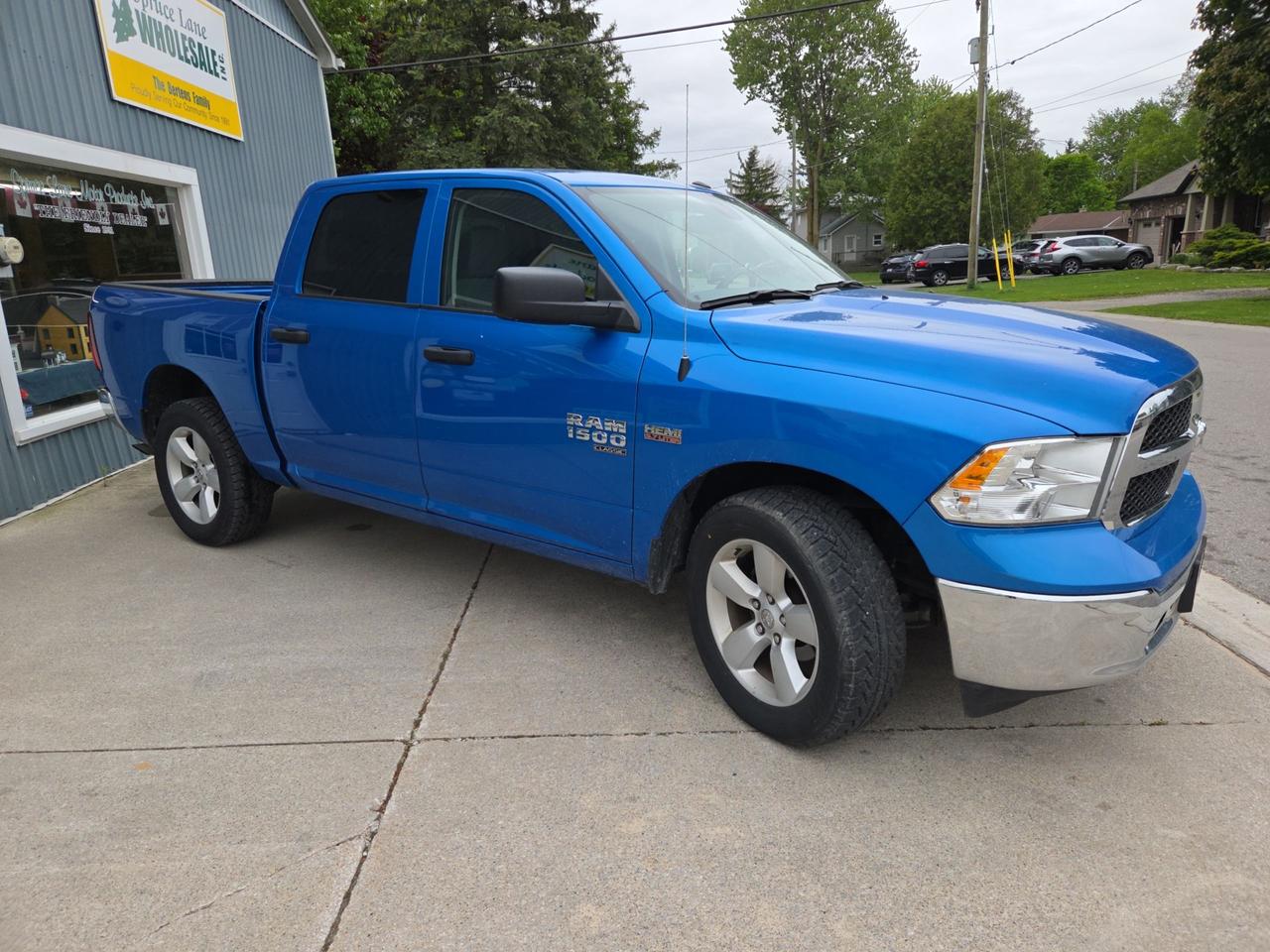 2023 RAM 1500 Classic SLT Photo2