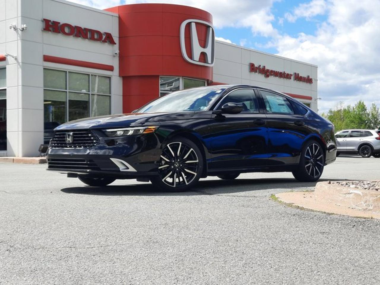 Large Cars, Touring eCVT, 1-Speed CVT w/OD, Gas/Electric I-4 2.0 L/122