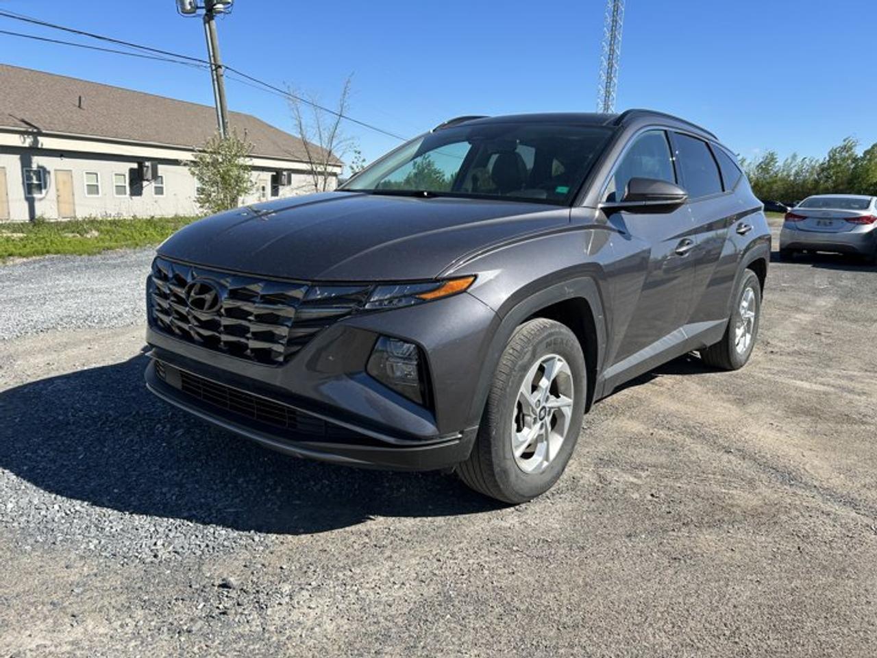 Market Value Pricing, AWD. Recent Arrival! 8-Speed Automatic with SHIFTRONIC AWD I4 4D Sport UtilityOdometer is 31993 kilometers below market average!2022 Hyundai Tucson Preferred Trend PackageLooking for a dealership you can trust for your next vehicle and financing solution? Welcome to Steele Hyundai Fredericton, proudly serving drivers from Fredericton, Oromocto, Saint John, Moncton, Miramichi, Woodstock, Bathurst, Edmundston and communities across New Brunswick and Atlantic Canada. As part of the Steele Auto Group, one of Atlantic Canadas largest automotive networks with over 50 locations across New Brunswick, Nova Scotia and Prince Edward Island, our customers benefit from a massive selection of vehicles, competitive pricing and strong lender relationships. At Steele Hyundai Fredericton, we understand that everyones financial journey is different. Whether you have excellent credit, are rebuilding credit, or are new to Canada, our Steele Advantage Financing program works with over 20 trusted lenders across Canada to help secure financing options that fit your situation. Our team specializes in helping customers across the credit spectrum, including non-prime and credit rebuilding approvals. From Fredericton to Moncton, Saint John to Halifax and throughout Atlantic Canada, Steele Hyundai Fredericton is here to help you find the right vehicle and the right financing solution.