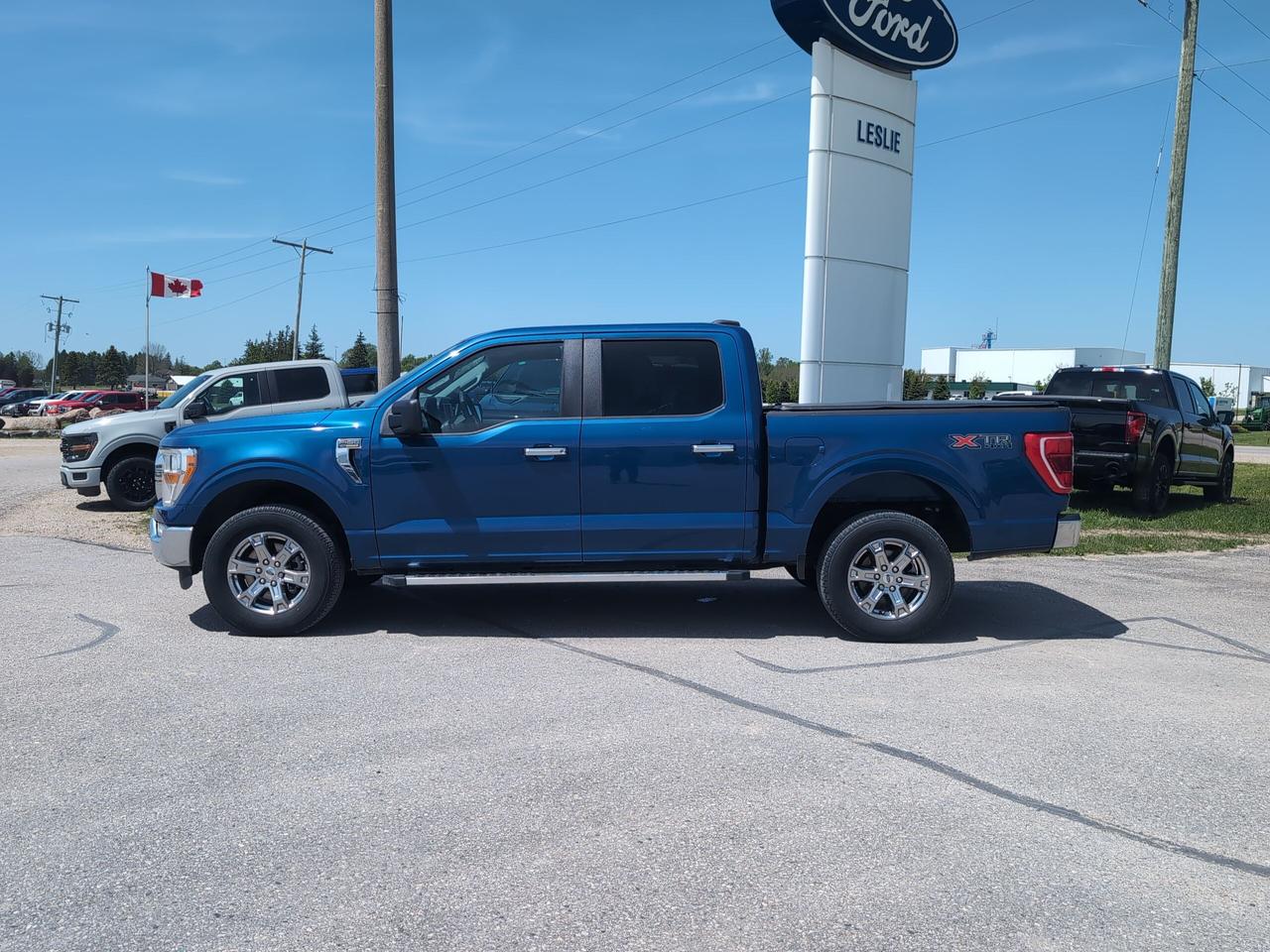 2023 Ford F-150 XLT 4WD SuperCrew 5.5' Box Photo2