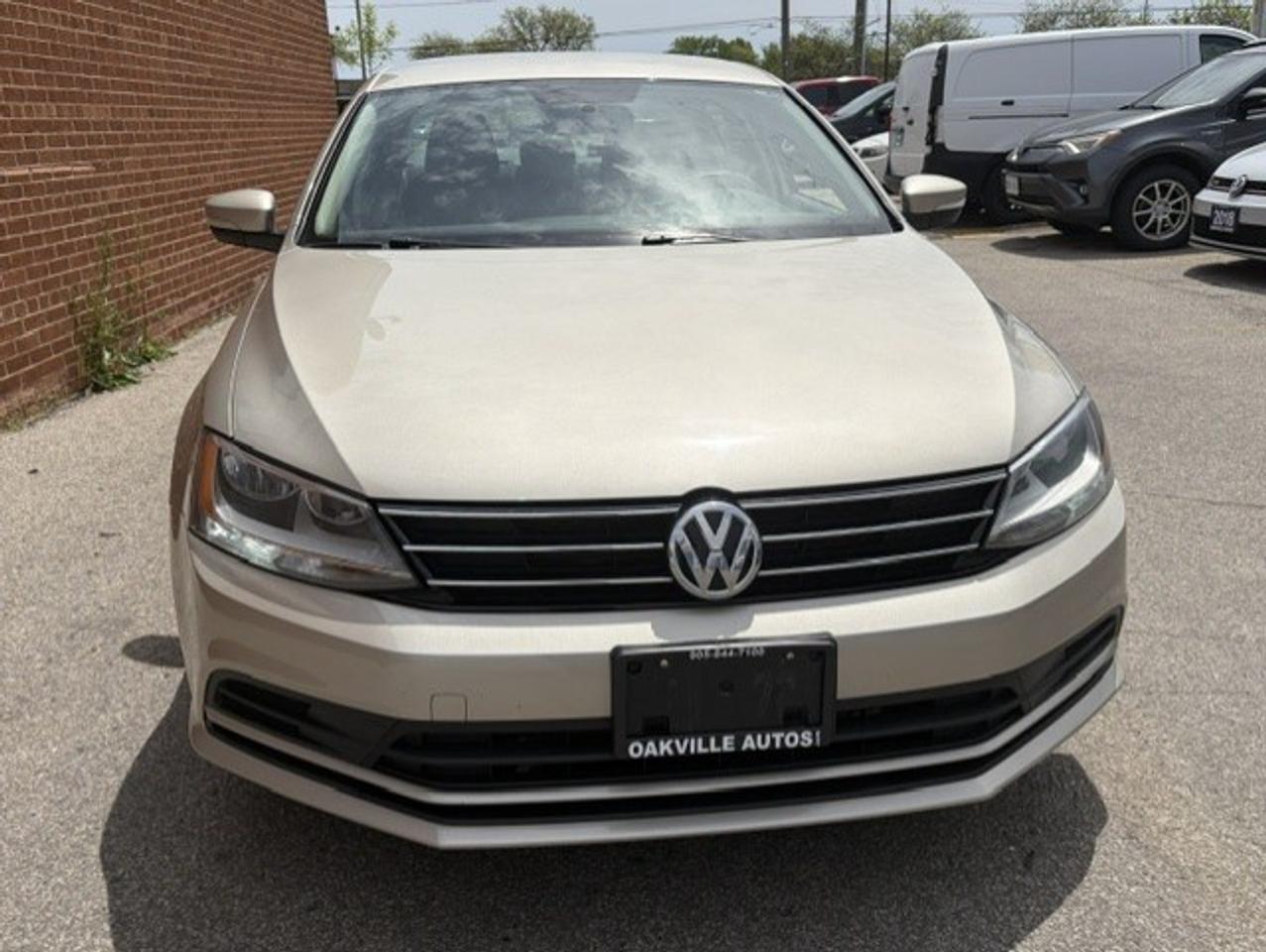 2016 Volkswagen Jetta 4dr 1.4 TSI Auto Trendline Photo