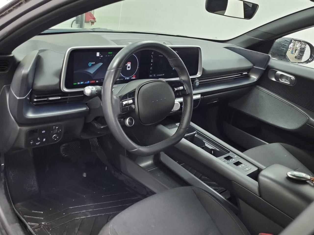 2024 Hyundai IONIQ 6 PREFERRED AWD Long Range - NO ACCIDENT !!! Photo