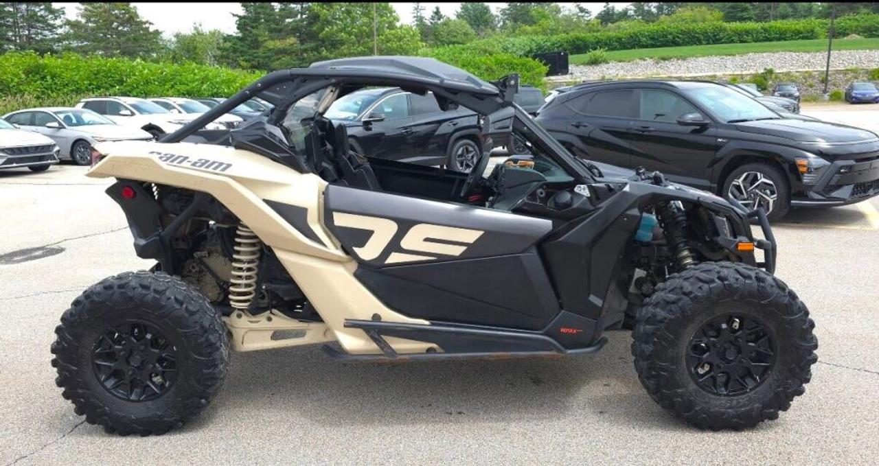 2022 Can-Am MAVERICK 1000 X3 DS TURBO RR Photo