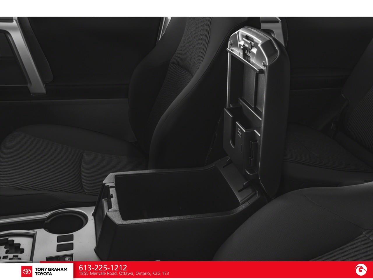 2019 Toyota 4Runner SR5 Photo