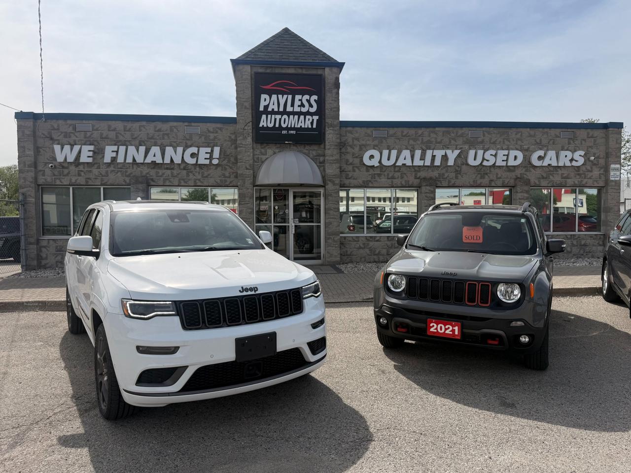2020 Jeep Grand Cherokee Overland Photo0