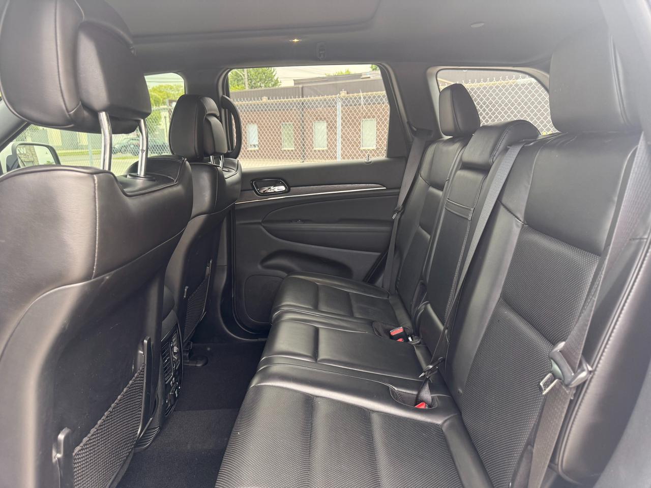 2020 Jeep Grand Cherokee Overland Photo