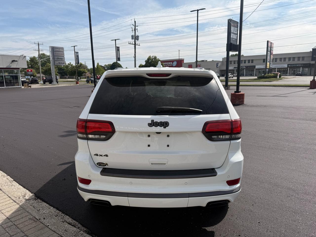 2020 Jeep Grand Cherokee Overland Photo