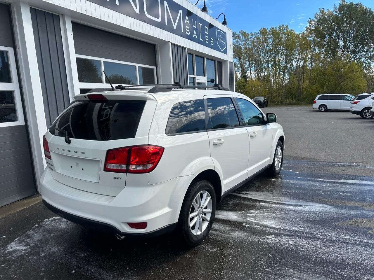2015 Dodge Journey SXT Photo