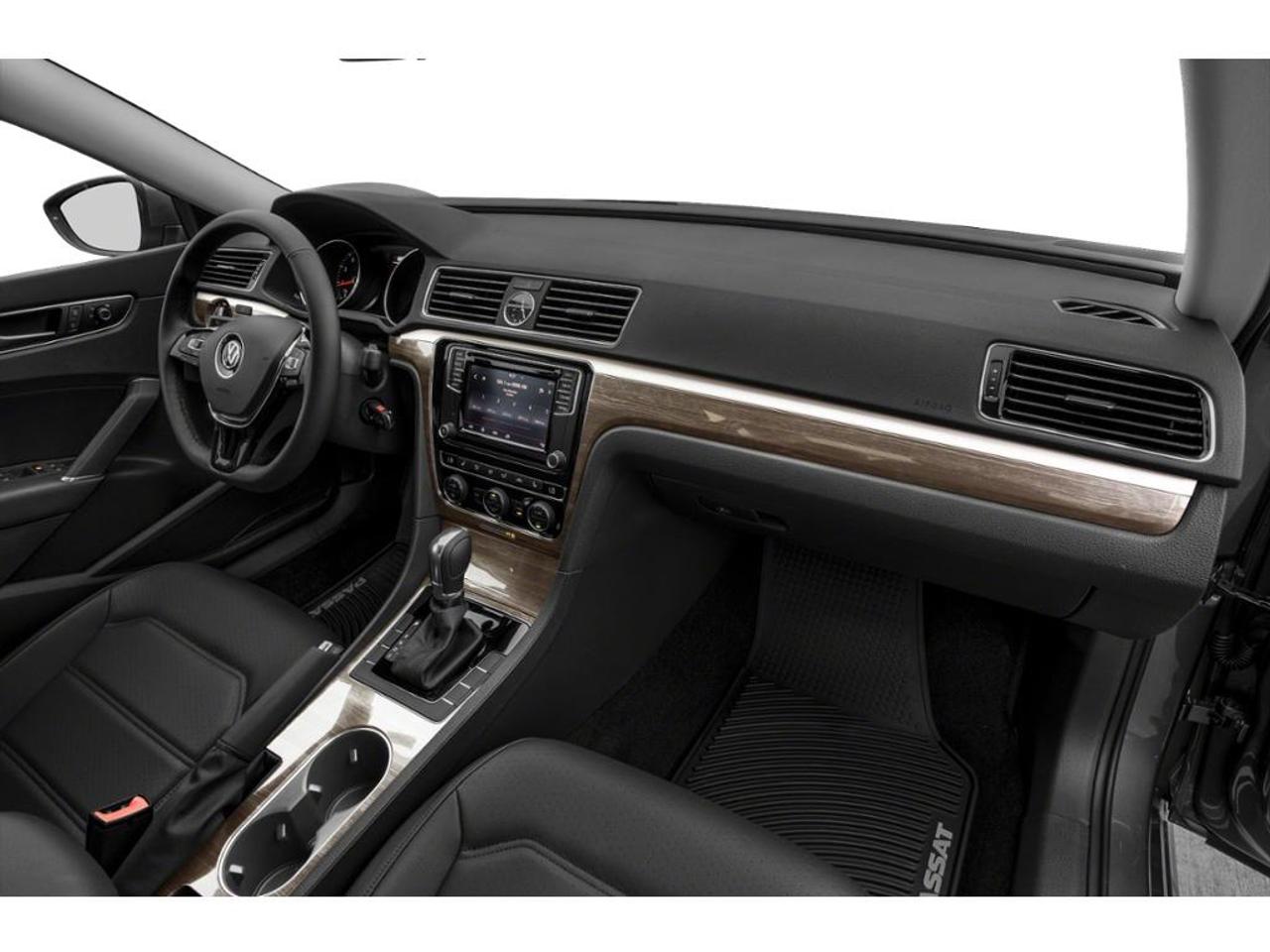 2017 Volkswagen Passat 1.8 TSI Trendline+ Photo