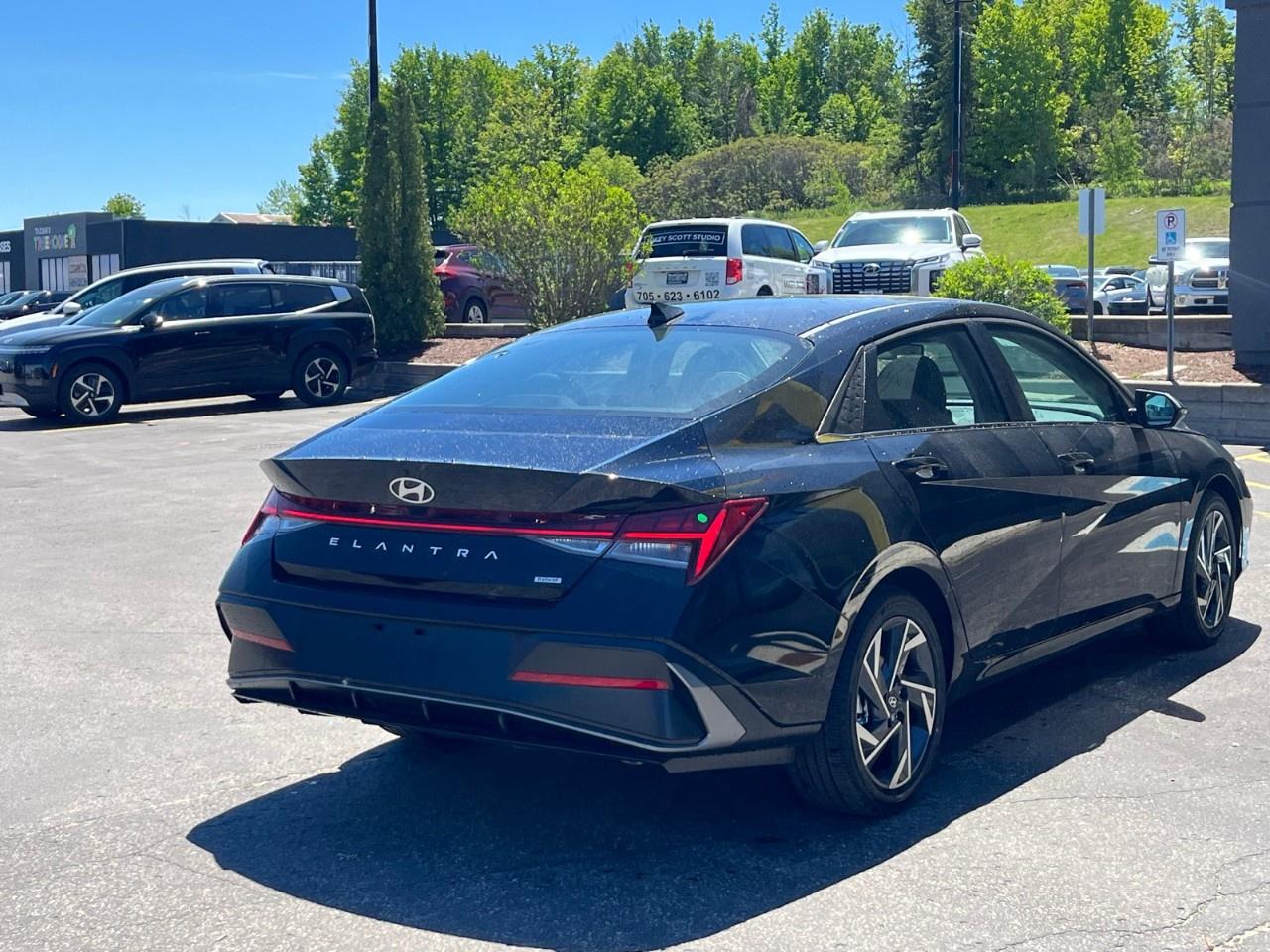 2026 Hyundai Elantra Hybrid Luxury Sedan Photo