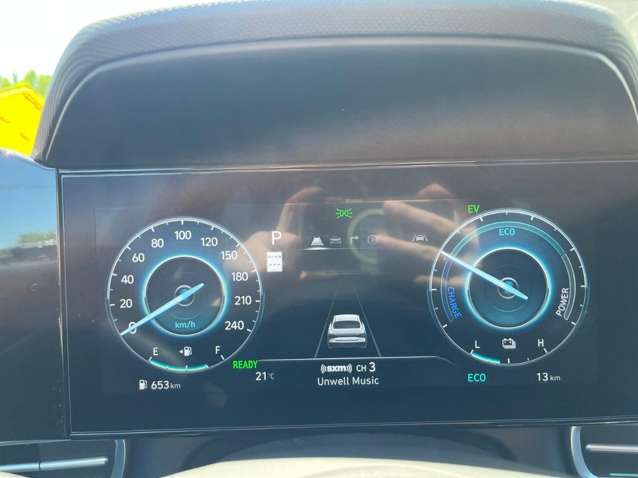 2026 Hyundai Elantra Hybrid Luxury Sedan Photo