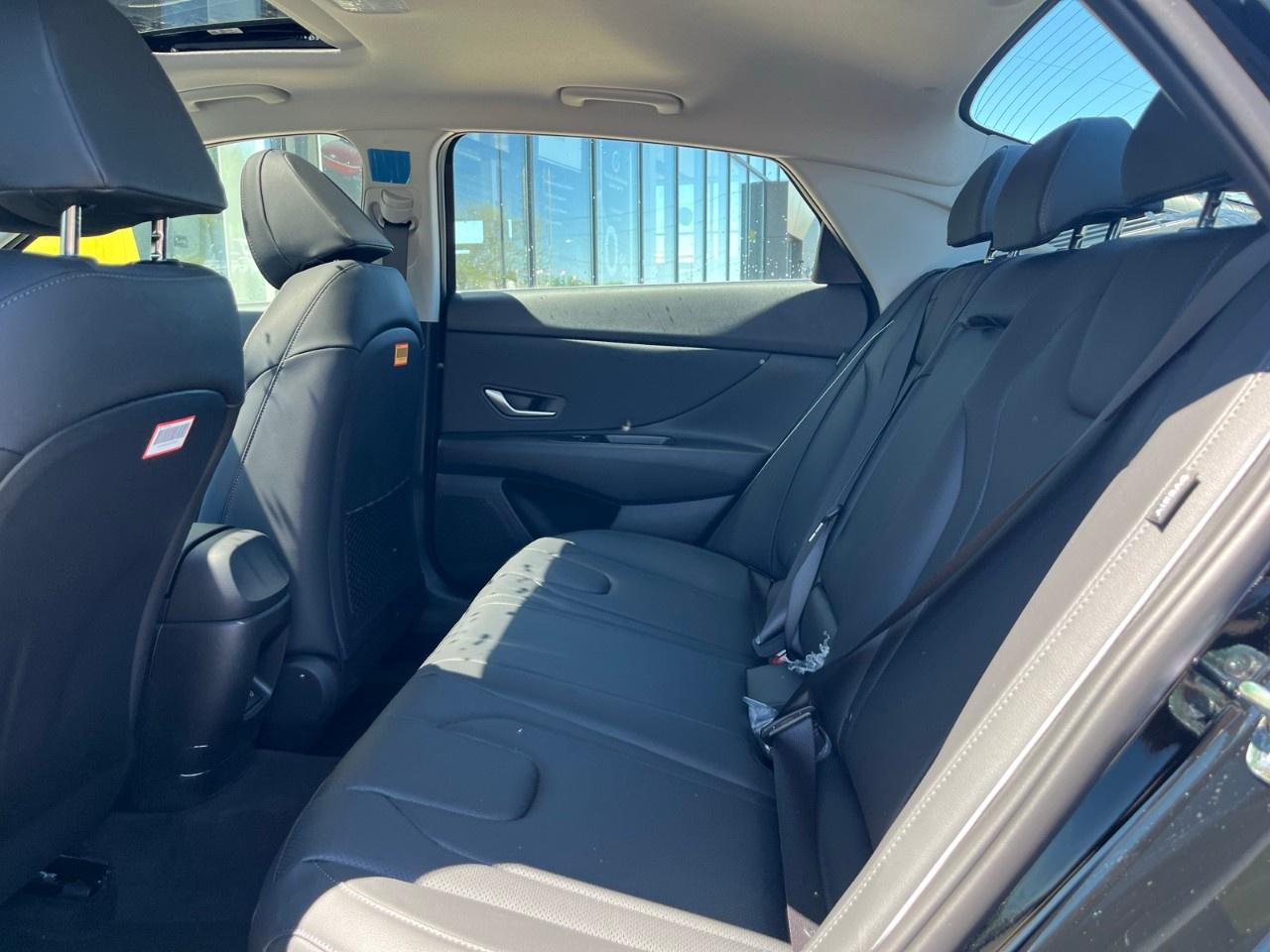 2026 Hyundai Elantra Hybrid Luxury Sedan Photo