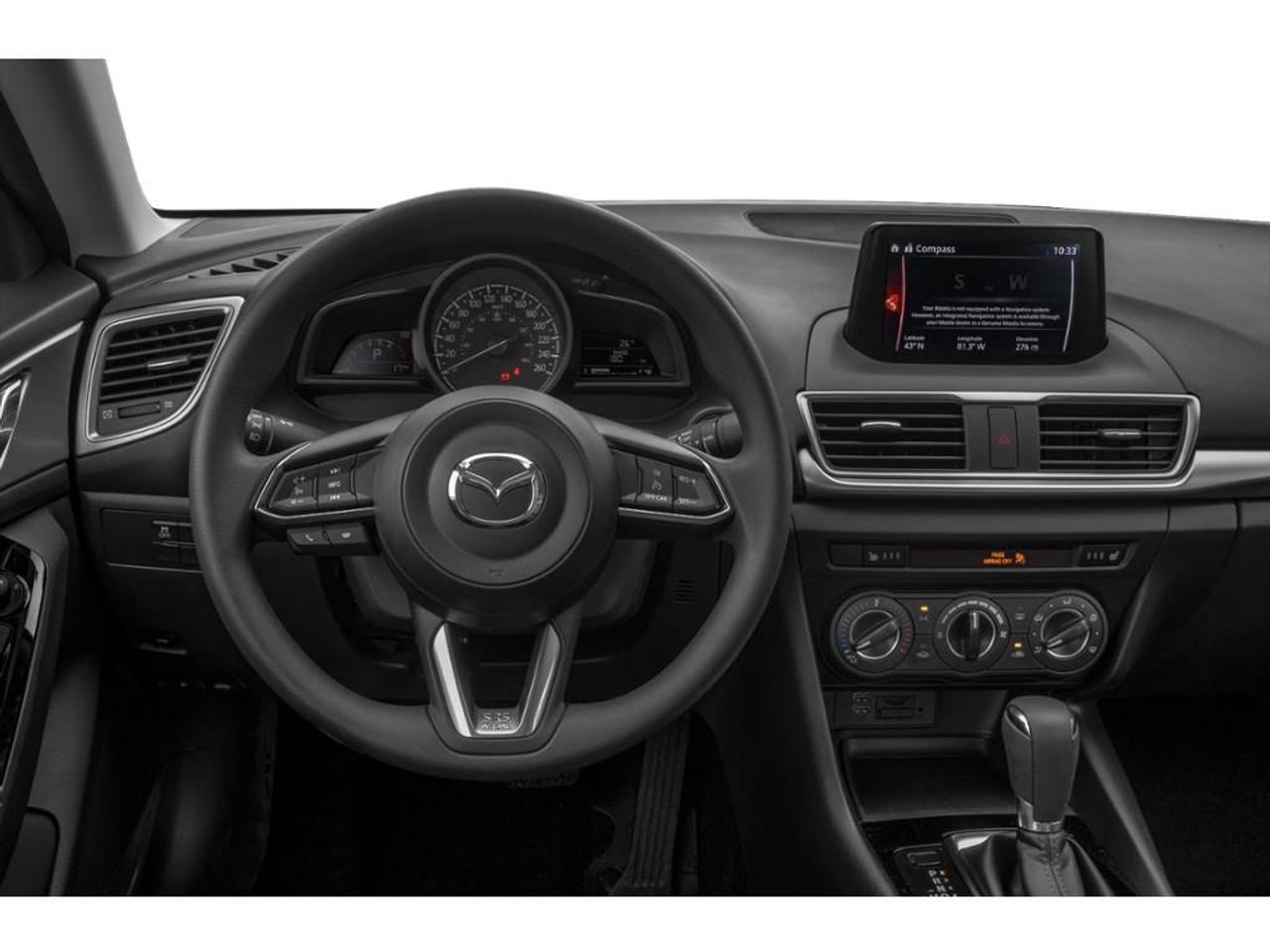 2018 Mazda MAZDA3 SE Photo
