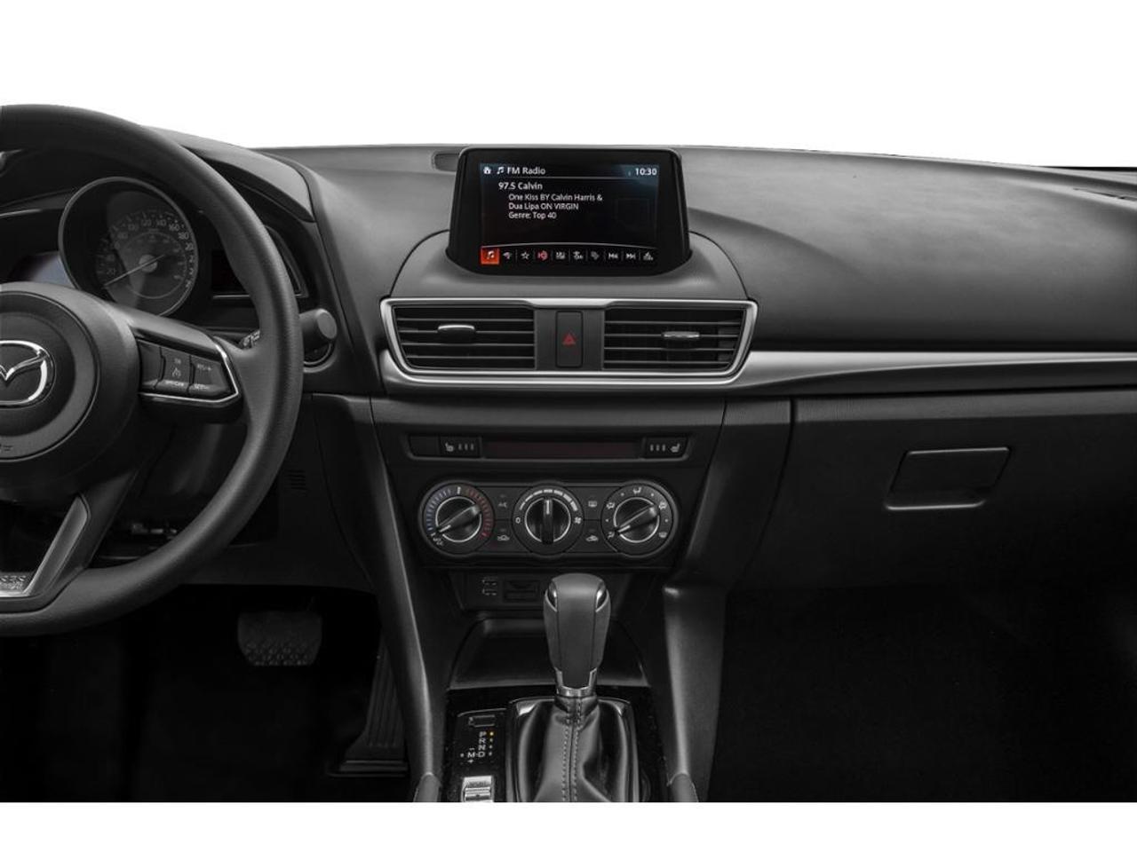 2018 Mazda MAZDA3 SE Photo
