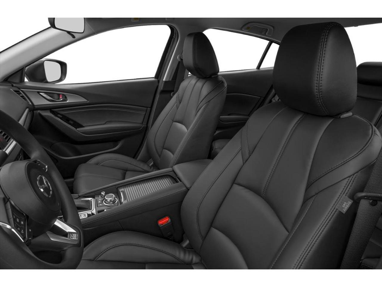 2018 Mazda MAZDA3 SE Photo