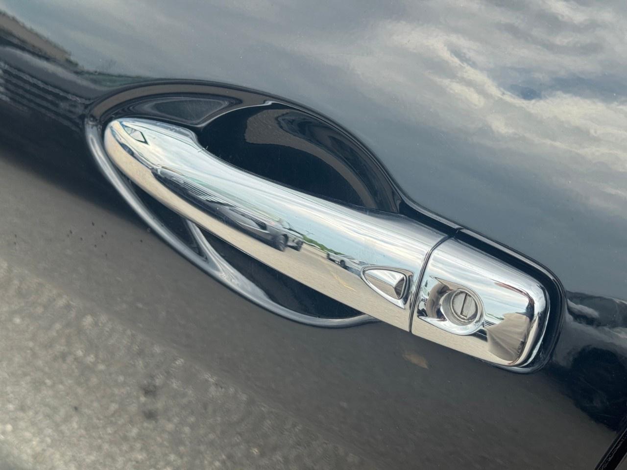 2019 Nissan Maxima  Photo