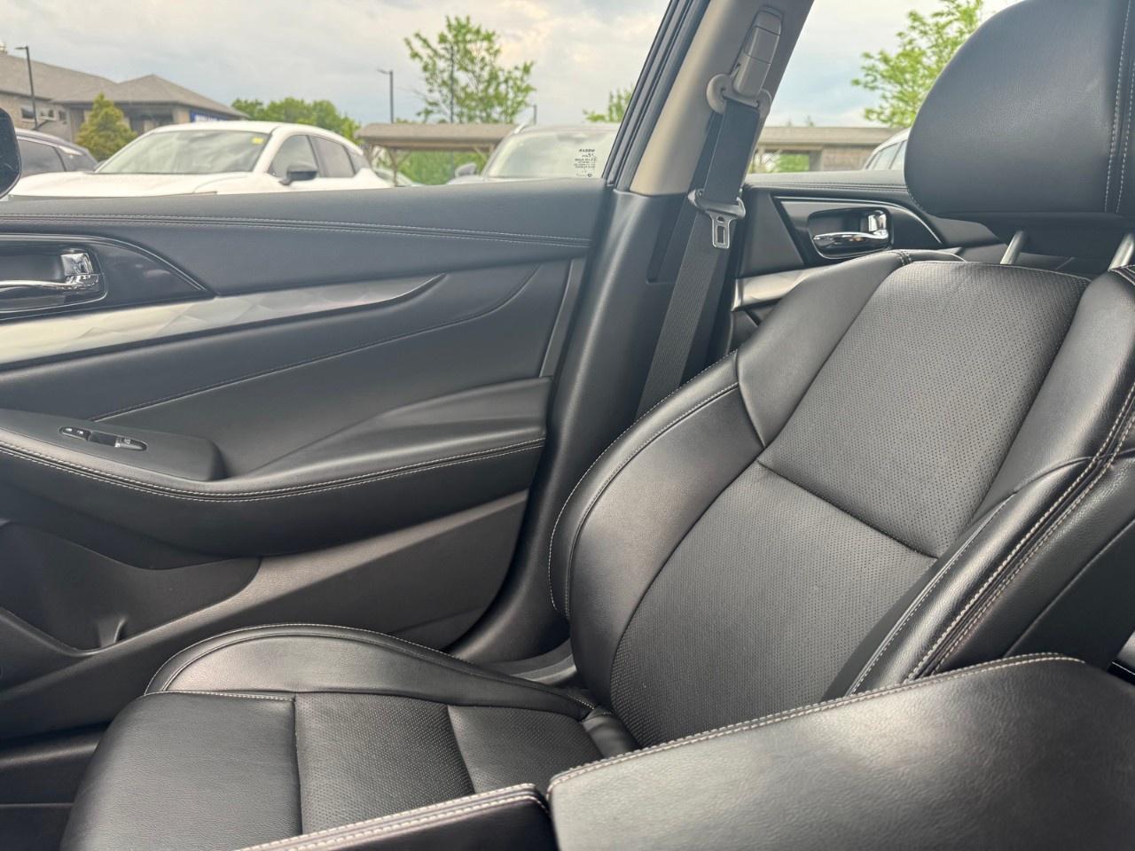 2019 Nissan Maxima  Photo