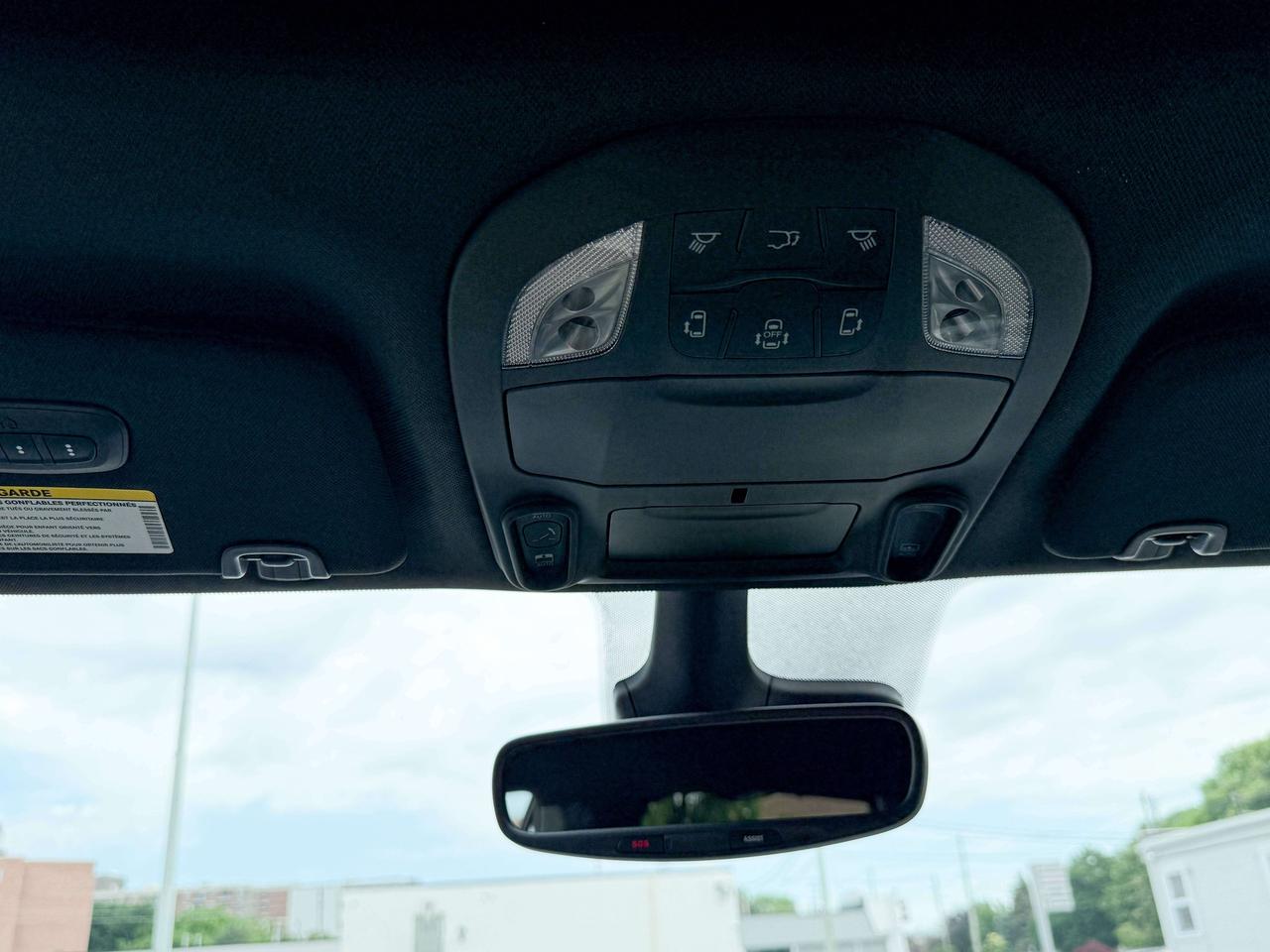 2027 Chrysler Pacifica Select FWD Photo