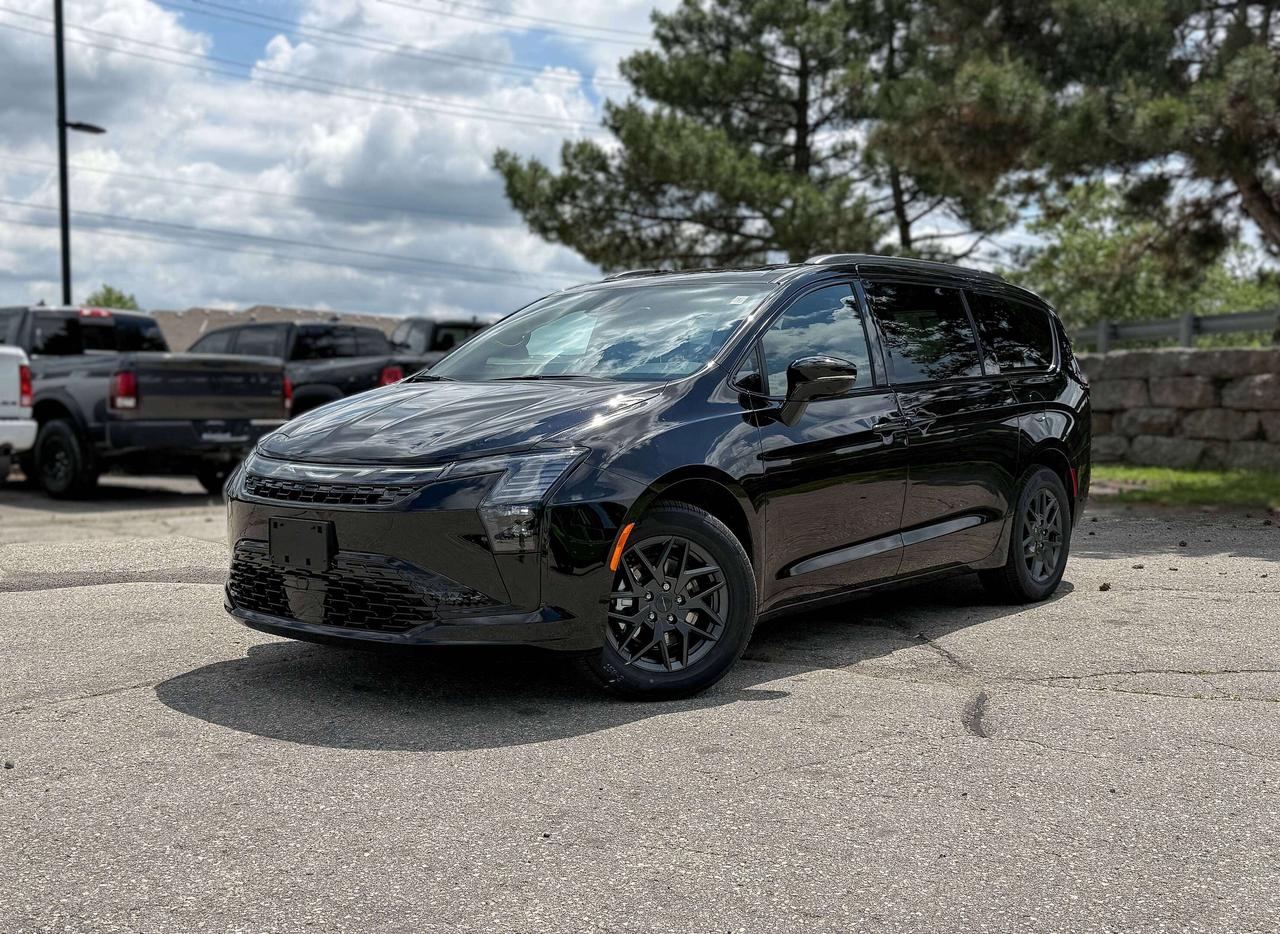 2027 Chrysler Pacifica Select FWD Photo0