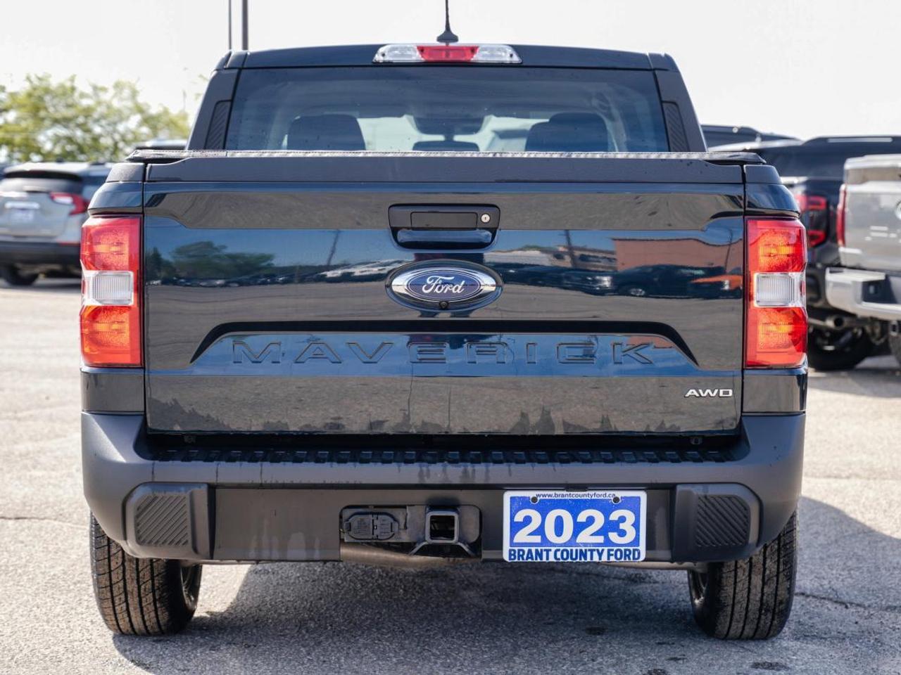 2023 Ford Maverick XLT AWD SuperCrew | TONNEAU COVER | ONE OWNER Photo4
