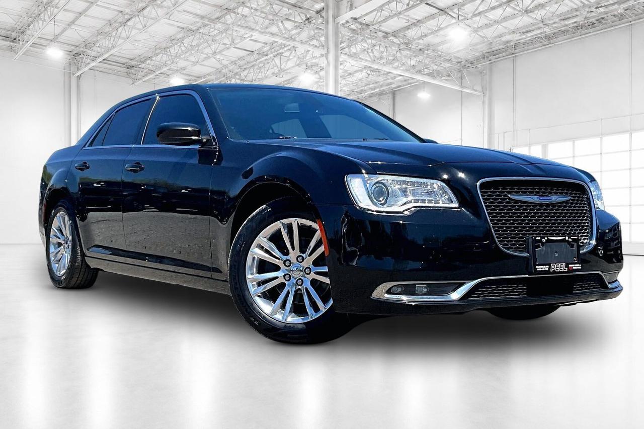 2019 Chrysler 300 300 Touring L | Heated Leather Panoroof | RWD Photo