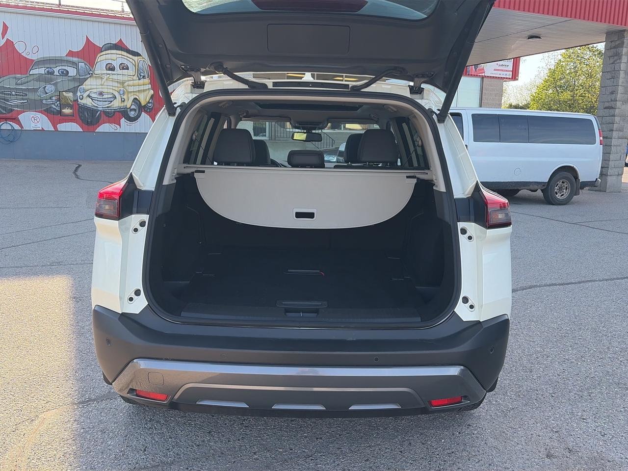 2023 Nissan Rogue AWD SL, HEATED LEATHER, REMOTE START! - Photo #6