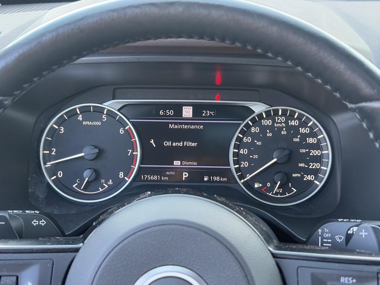 2023 Nissan Rogue AWD SL, HEATED LEATHER, REMOTE START! Photo
