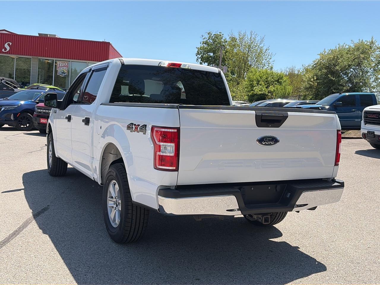 2018 Ford F-150 XLT, 3.3 V6, 4X4, CREW CAB, BACK UP CAMERA! - Photo #4