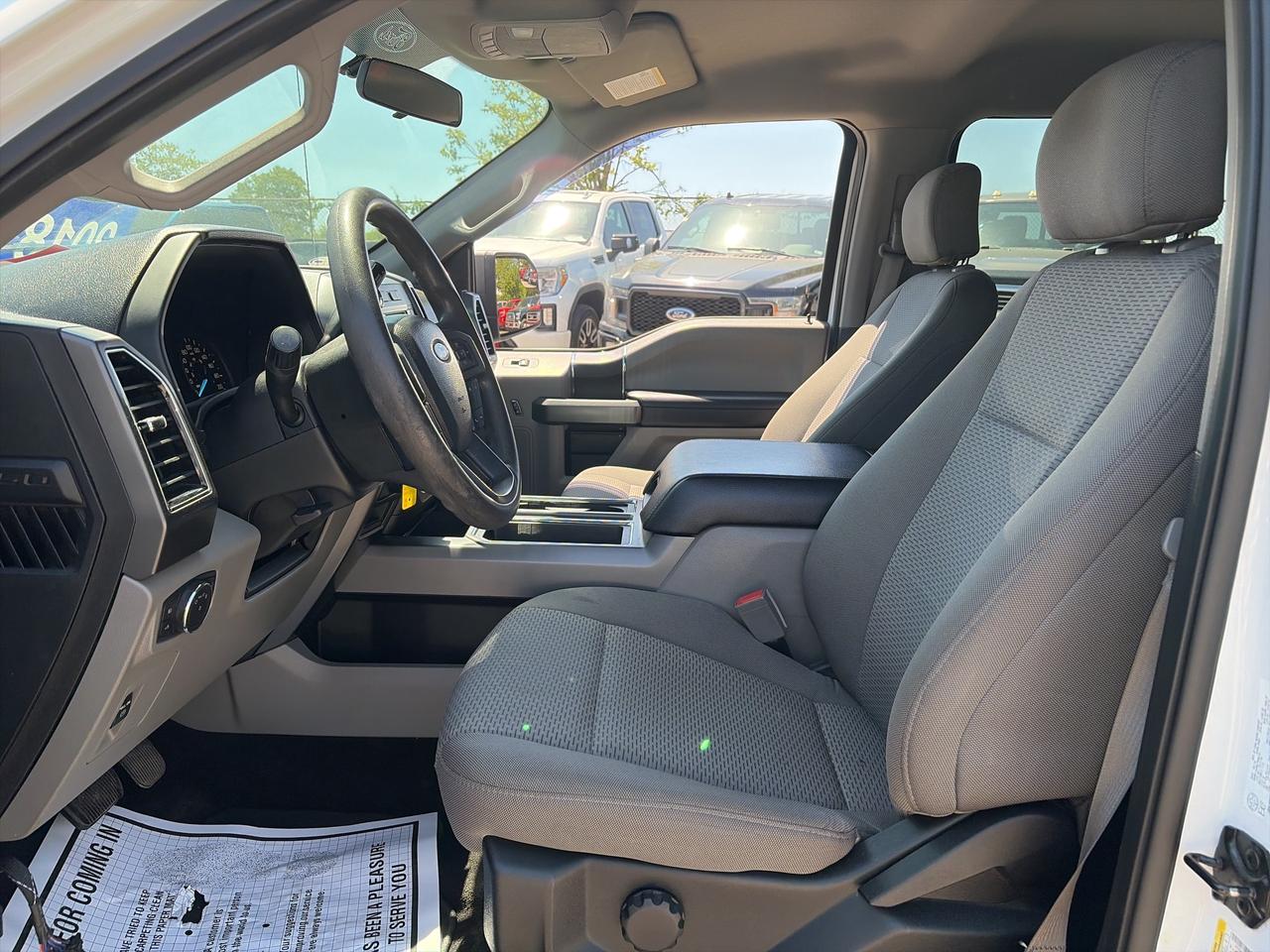 2018 Ford F-150 XLT, 3.3 V6, 4X4, CREW CAB, BACK UP CAMERA! - Photo #11