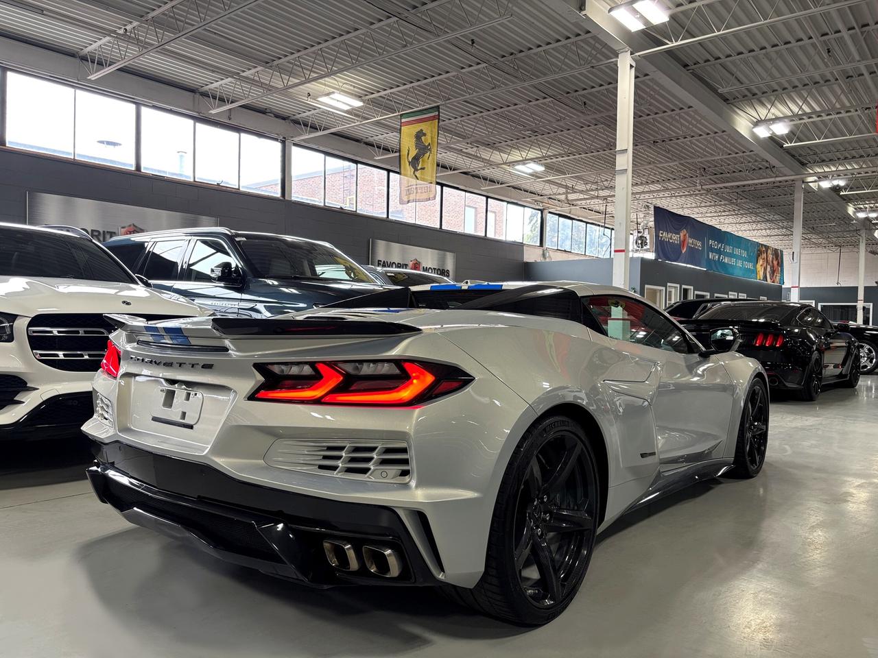 2024 Chevrolet Corvette E-Ray|3LZ|655HP|V8HYBRID|CONVERTIBLE|CARBONWHEELS| Photo