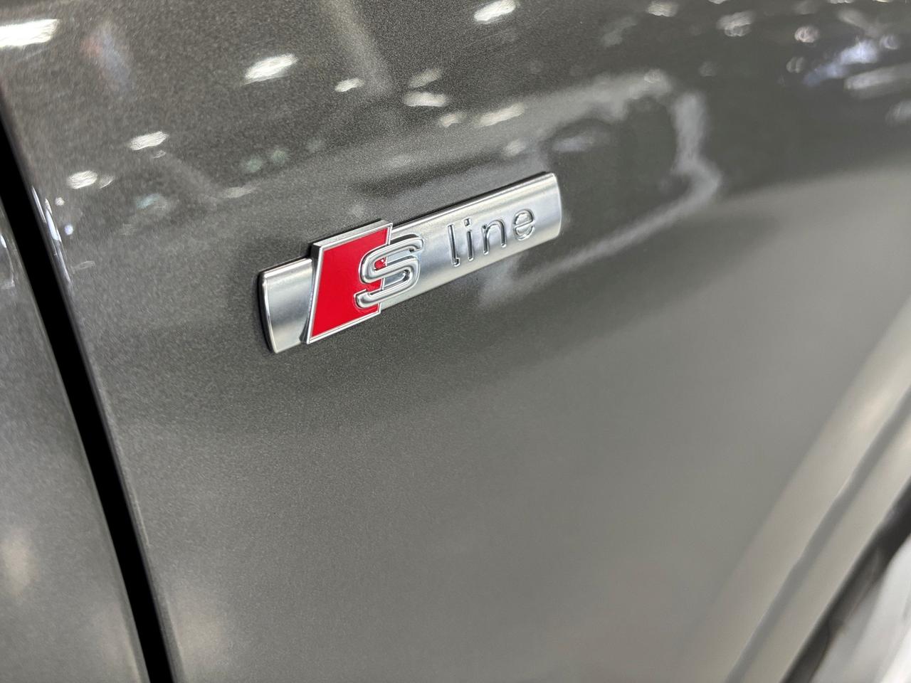2021 Audi Q3 Progressiv|QUATTRO|S-LINE|PANOROOF|CLUSTERNAV|+++ Photo3